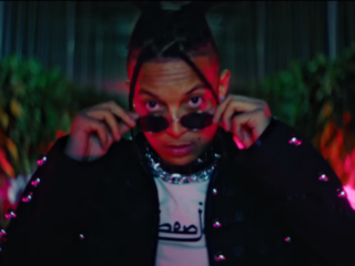 Ronnie Flex wil een speciale girl 'Non Stop' in nieuwe video