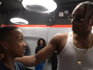 Touzani verrast Jayden met Broederliefde, Kevin en Ziyech