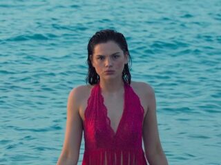 Famke Louise beschuldigd van plagiaat vanwege track 'Faka'