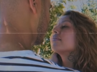 Tabitha met eigen bae in nieuwe videoclip 'Ik Versta Je'