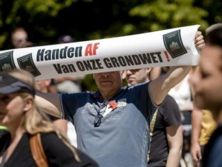 De coronaspoedwet: wat staat er in en waarom zijn zoveel mensen ertegen