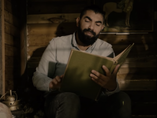 Sjaak leest sprookjes voor in compleet eigen stijl