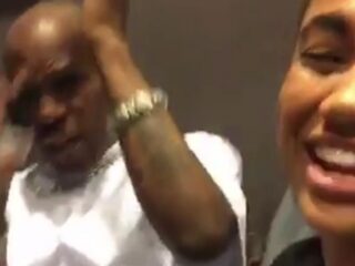 Social media lol: DMX schrikt van Snapchat face swap!