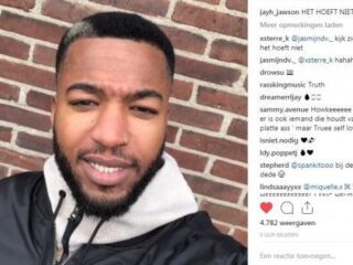 Wisdom van Jayh: "Er is iemand die houdt van je platte ass"