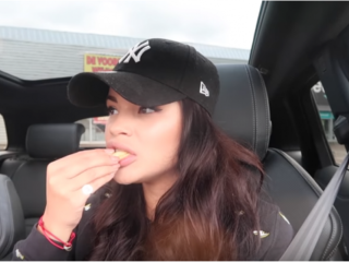 Worden vreetvideo's de nieuwe trend onder Nederlandse vloggers?