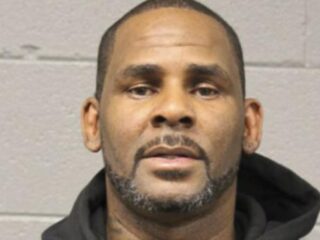 R. Kelly kan borgsom niet betalen en blijft vastzitten in de gevangenis