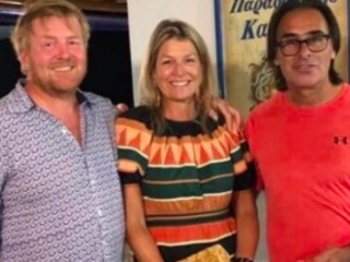 Koning reageert op 'foute' vakantiefoto