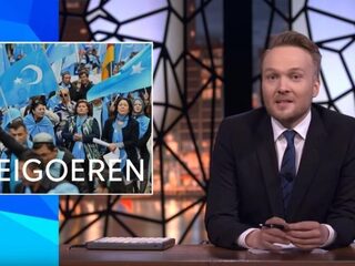 'Zondag met Lubach' pakt China hard aan in aflevering over Oeigoeren
