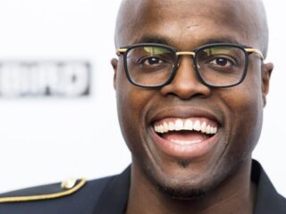 Jandino komt met Instagram-concert om geld op te halen voor Caribische eilanden