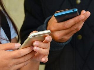 Binnenkort moet je 16 jaar zijn om te WhatsAppen