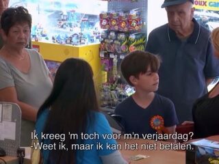 Zo reageren mensen als moeder verjaardagscadeau voor zoontje niet kan betalen