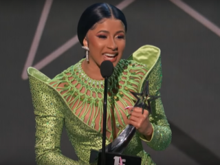 Cardi B grote winnares op BET Awards 2019