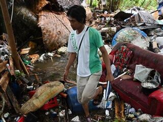 Dodental tsunami Indonesië loopt op tot 281