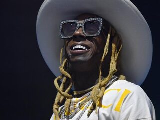 'Drugs en een wapen gevonden in privévliegtuig Lil Wayne'