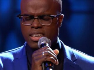 VIDEO: Jandino maakt Whitney Houston-remake van 'Mi No Lob'