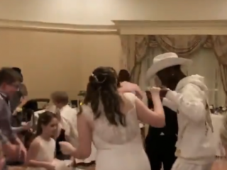 Lil Nas X crasht bruiloft in Disney World