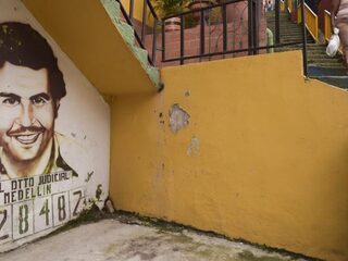 Neef van Pablo Escobar vindt 18 miljoen dollar in geheime opslag