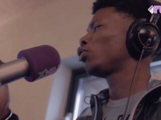 Sevn Alias, Kevin, BKO en meer doen freestyle bij Sunday Service