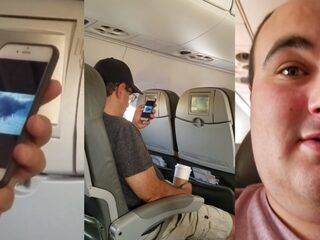 Man kijkt video van 9/11 aanslagen in vliegtuig