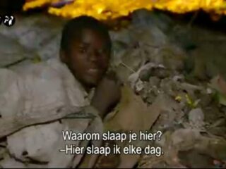 VIDEO: Deze Keniaanse vuilnisbelt is 'hel op aarde' voor sommigen, maar thuis voor anderen