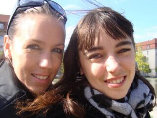 Medea houdt hoop voor zusje dat al 5 jaar vermist is: "Ze is niet dood"