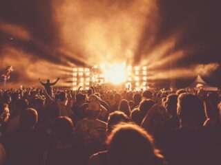 'Evenementen in de buitenlucht moeten snel weer toegestaan worden'