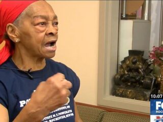 82-jarige 'bodybuilder oma' overmeestert overvaller: "Hij koos het verkeerde huis uit"