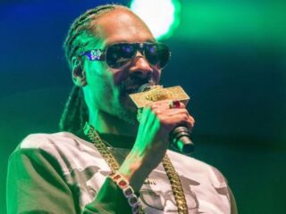 Snoop Dogg dropt een gloednieuwe track van zijn aankomende EP