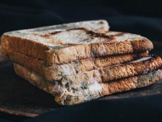 Schimmels op je voedsel? In veel gevallen wegsnijden voldoende