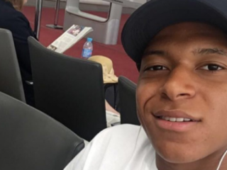18-jarige Mbappé mogelijk duurste transfer ooit: 180 miljoen