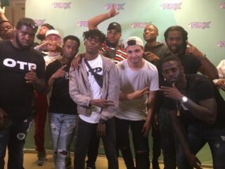 RECAP: De Avondshow Takeover met Rotterdam Airlines: nieuwe tracks, live optredens en spelletjes