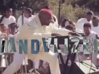 Ga los op Ye's 'Sunday Service' met deze remix van Jarreau Vandal en Denzel Curry