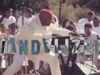 Ga los op Ye's 'Sunday Service' met deze remix van Jarreau Vandal en Denzel Curry