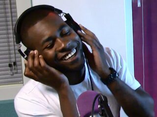 Kandidaten coveren Broederliefde in SuperSongDag