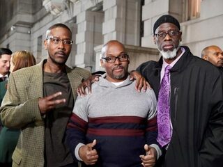 Mannen die onterecht vastzaten voor moord na 36 jaar eindelijk vrij