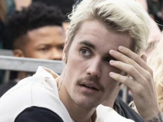 Justin Bieber sleept vrouwen die hem beschuldigen van verkrachting voor de rechter