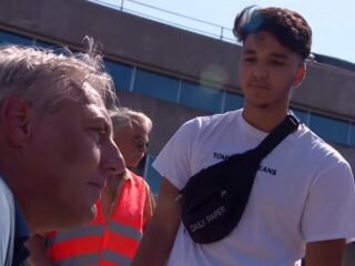 Cihan (16) voert confronterend gesprek met Pegida-voorman