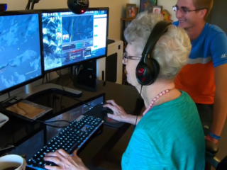 Gamende oma stopt door angst en stress veroorzaakt door comments