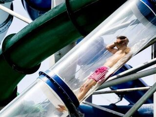 Slachtoffer Tikibad Duinrell (18) zakt op school en moeder eist schadevergoeding