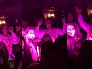 VIDEO: Dronken Justin Bieber kent de tekst van Despacito niet en dat wordt niet gewaardeerd