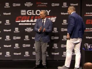 Badr Hari loopt weg uit staredown met Rico Verhoeven