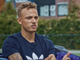 Ajax-speler Noa Lang: "Mensen noemen me arrogant, maar ik ben gewoon zeker van mezelf"