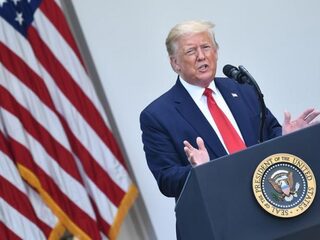 Twitter plaatst disclaimer bij tweets van Trump: 'mogelijk misleidend'