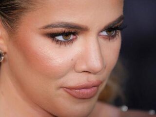 Nu schijnt ook Khloe Kardashian zwanger te zijn en mensen zijn (terecht) volledig in de war