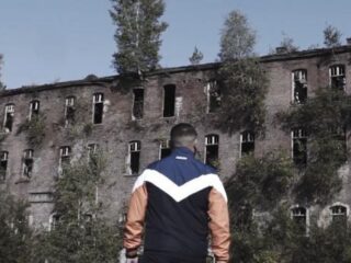 YousToub releast clip van zijn eerste track Niks Aan De Hand