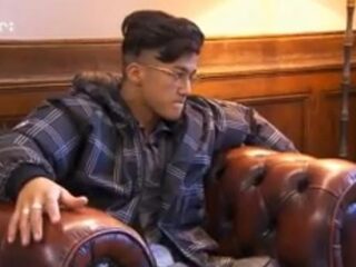 Dream School: Tahir en Junior bieden elkaar hun excuses aan