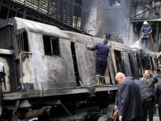 Tientallen doden en gewonden bij brand op treinstation in Caïro