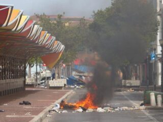 Curaçao zet Nederlandse militairen in om nog meer rellen te voorkomen