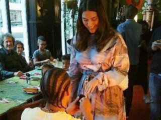 Curvy topmodel Daniëlle Grondelle is verloofd