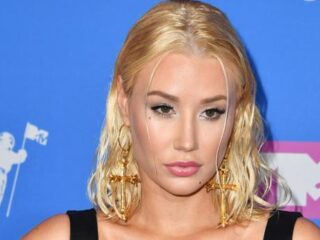 Kritiek op Iggy Azalea die optreden niet stopte toen danseres flauwviel